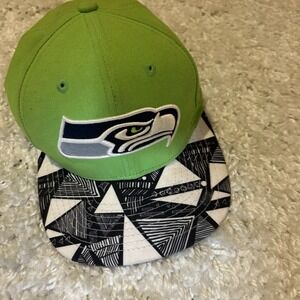New Era 9fifty Seattle Seahawks Green Snapback Trucker Hat RARE
